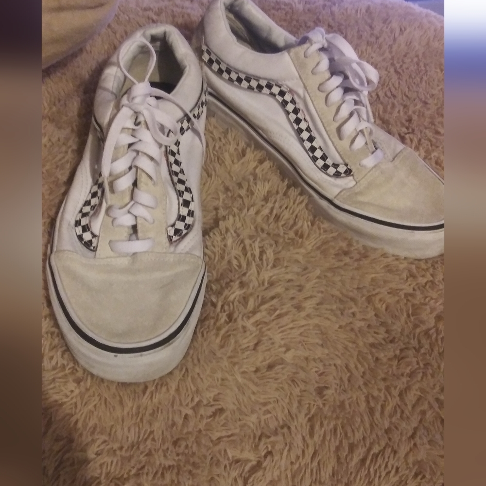 Old School Vans of the Wall
